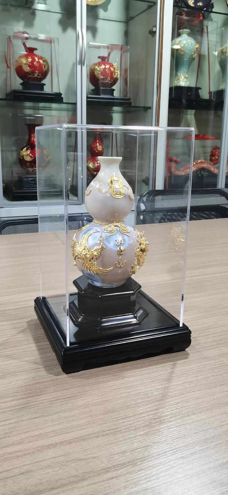 巧手琢岁月：工艺品加工的精妙艺术